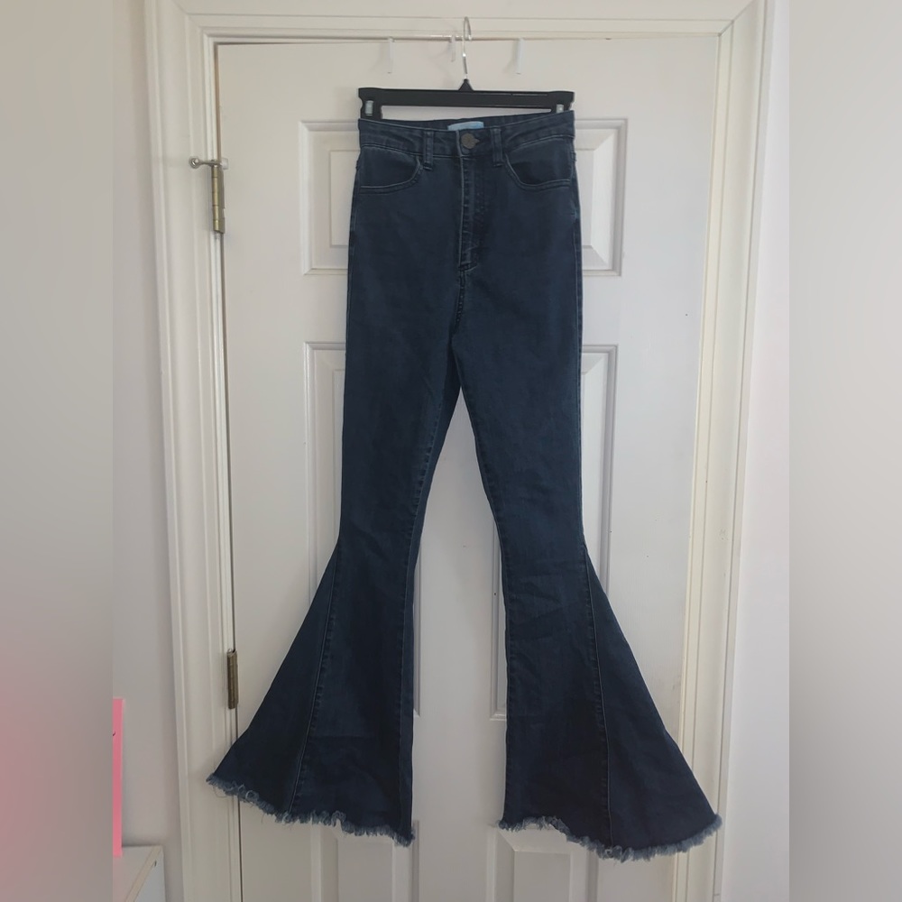 Show Me Your MuMu bell bottom blue jeans